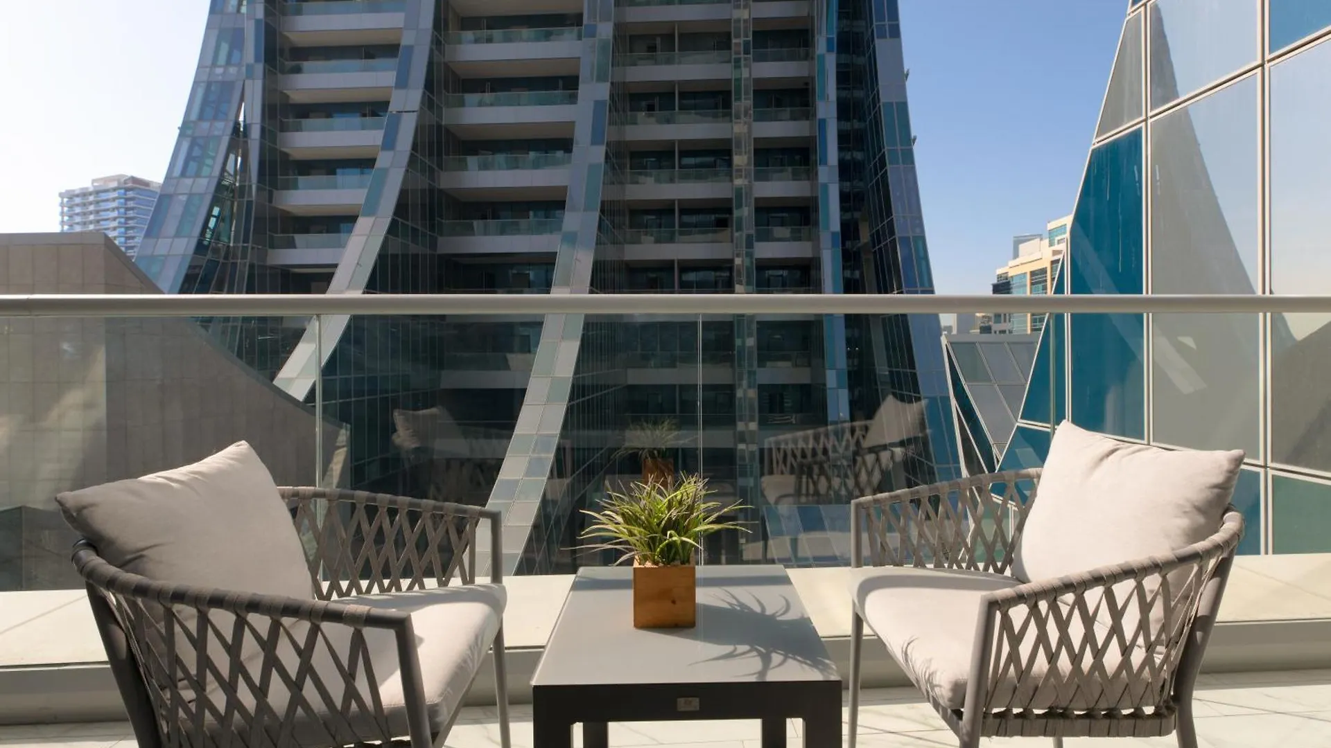 Simply Comfort In J One Tower دبي شقة